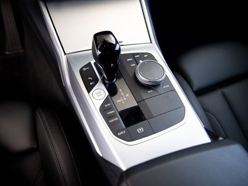 Used 2022 BMW 330e w/ Premium Package RWD image 11