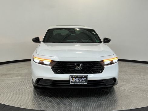 Used 2024 Honda Accord Sport image 2