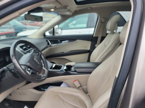 Used 2019 Lincoln Nautilus Reserve image 5