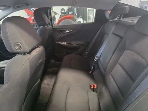 Used 2018 Chevrolet Malibu LT image 27