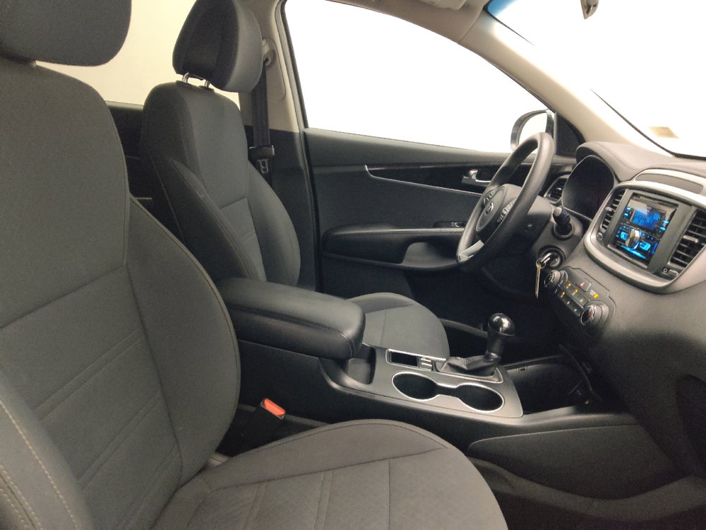 Used 2016 Kia Sorento L FWD image 21