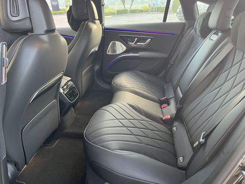 New 2025 Mercedes-Benz EQS 580 4MATIC Sedan image 17