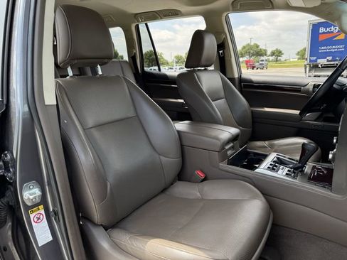 Used 2019 Lexus GX 460 Luxury AWD/4WD image 32