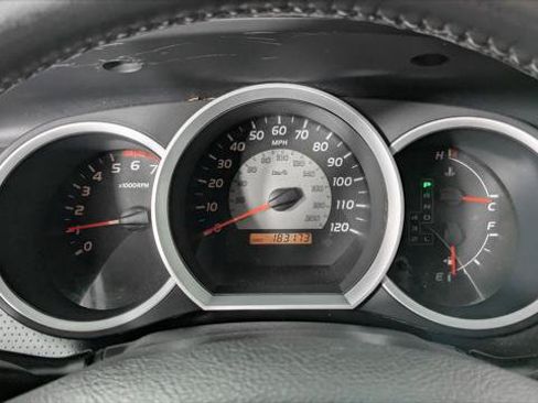 Used 2010 Toyota Tacoma 4x4 Access Cab V6 image 18