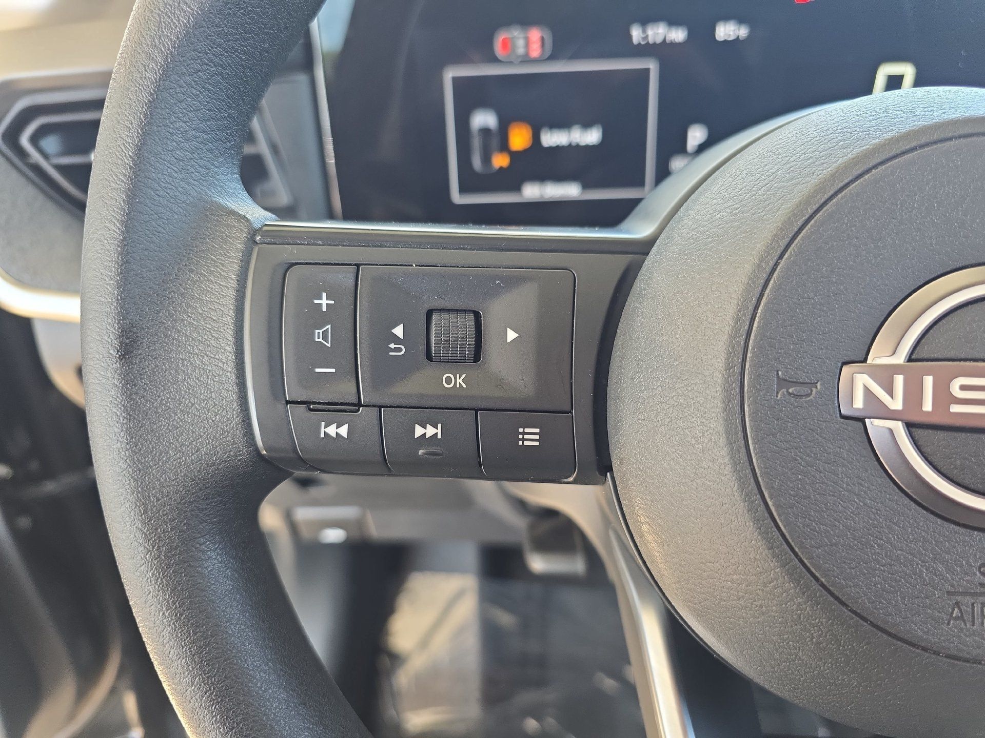 Used 2026 Nissan Kicks SV w/ SV Premium Package AWD/4WD image 16