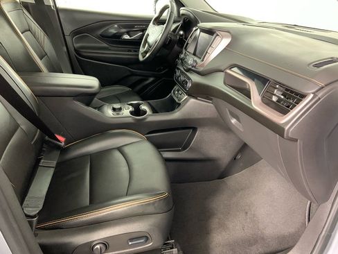 Used 2024 GMC Terrain AT4 w/ Infotainment Package II image 18