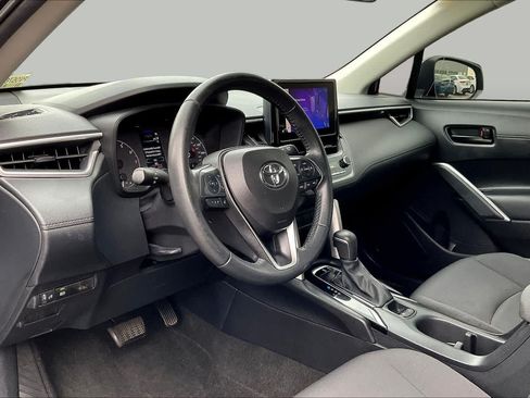 Used 2023 Toyota Corolla Cross LE FWD image 17