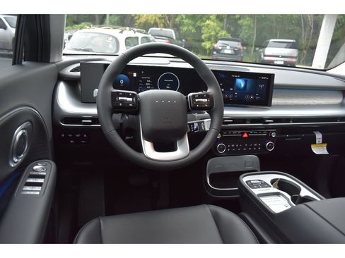 New 2026 Hyundai Ioniq 9 SEL image 12