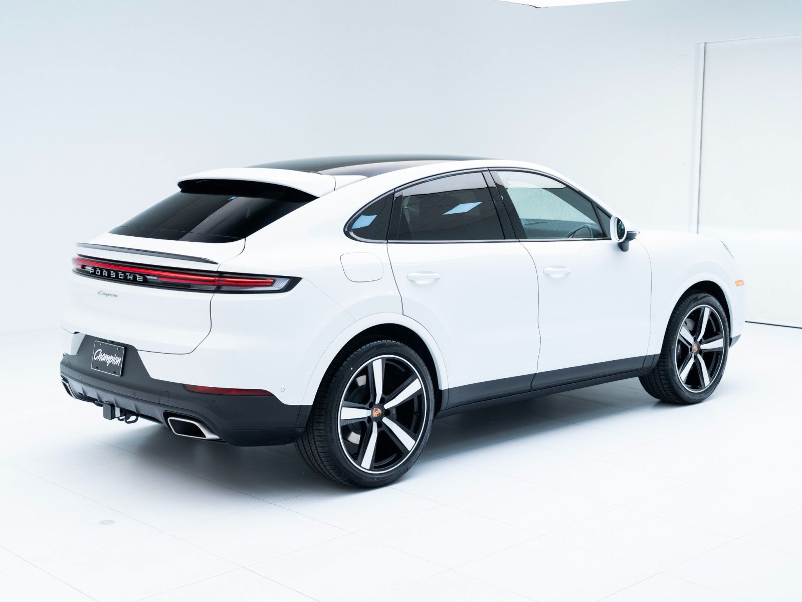 Certified 2026 Porsche Cayenne Coupe AWD/4WD image 9