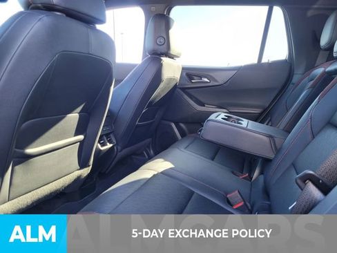 Used 2025 Chevrolet Equinox RS w/ Safety and Technology Package image 4