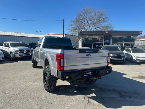 Used 2020 Ford F250 XLT w/ XLT Premium Package image 3
