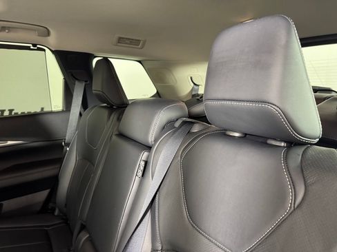 Used 2023 INFINITI QX60 Luxe AWD/4WD image 31