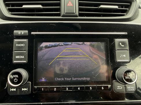 Used 2017 Honda CR-V LX image 23