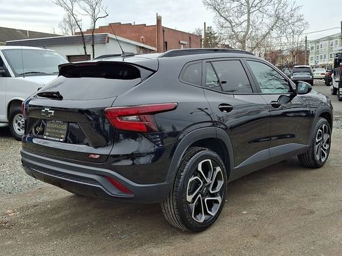 Used 2024 Chevrolet Trax RS w/ Driver Confidence Package image 8