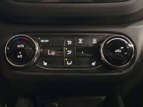 Used 2023 Chevrolet TrailBlazer LT w/ Convenience Package AWD/4WD image 28
