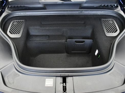 Certified 2025 Porsche Macan 4S Electric AWD/4WD image 13