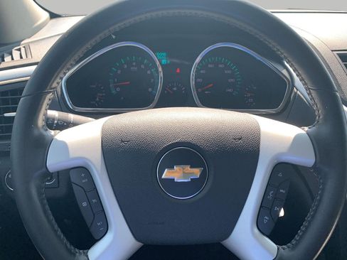 Used 2012 Chevrolet Traverse LT w/ All-Star Edition FWD image 9