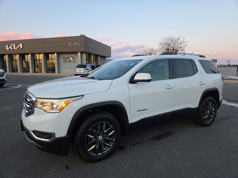 Used 2019 GMC Acadia SLT image 8