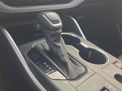 Certified 2024 Toyota Highlander LE image 18