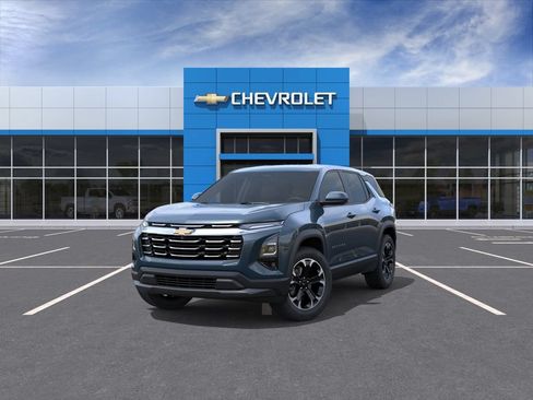 New 2026 Chevrolet Equinox LT w/ Convenience Package II AWD/4WD image 8
