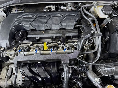 Used 2024 Hyundai Venue SEL image 34