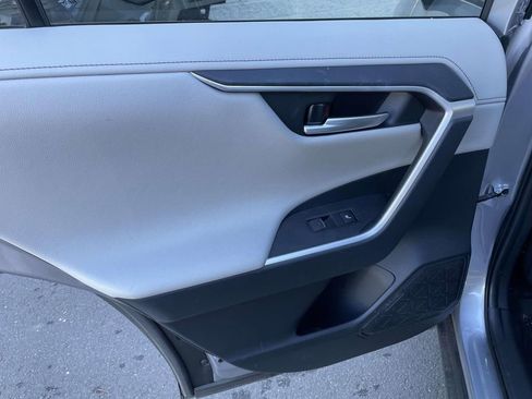 Used 2024 Toyota RAV4 Limited image 22