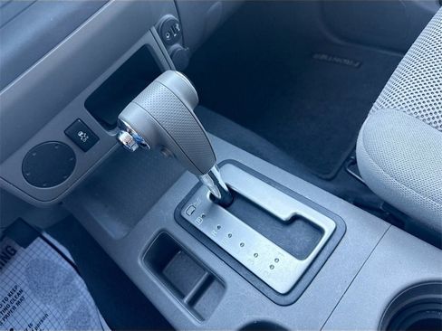 Used 2019 Nissan Frontier SV image 17