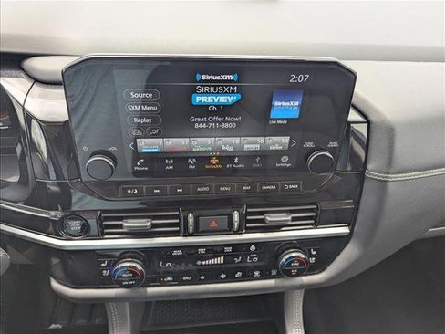 Used 2025 Nissan Pathfinder Platinum w/ Cargo Package AWD/4WD image 14
