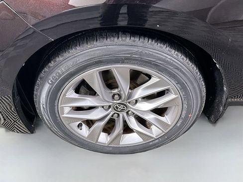 Certified 2020 Toyota Avalon XLE w/ Moonroof Package image 33