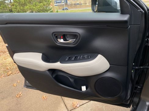 Used 2024 Honda HR-V LX image 24