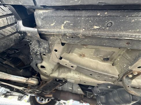Used 2018 Nissan Pathfinder SV AWD/4WD image 28