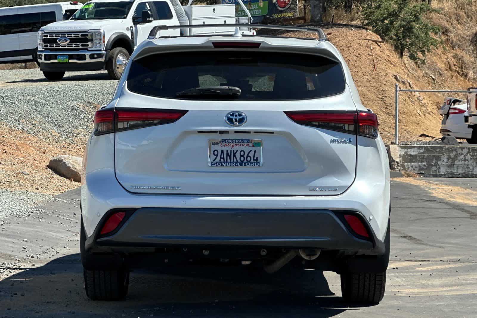 Used 2022 Toyota Highlander Limited AWD/4WD image 5