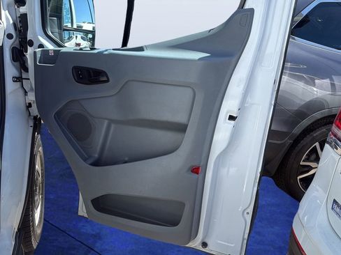 Used 2019 Ford Transit 250 148 Medium Roof RWD image 15
