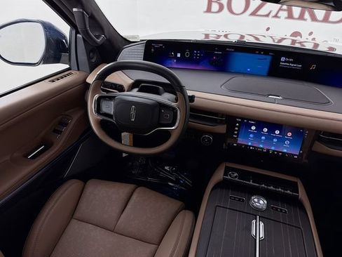 New 2026 Lincoln Navigator L Black Label AWD/4WD image 24