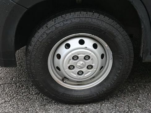Used 2023 RAM ProMaster 2500 FWD image 3