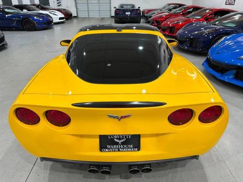 Used 2005 Chevrolet Corvette Coupe w/ Preferred Equipment Group RWD image 22