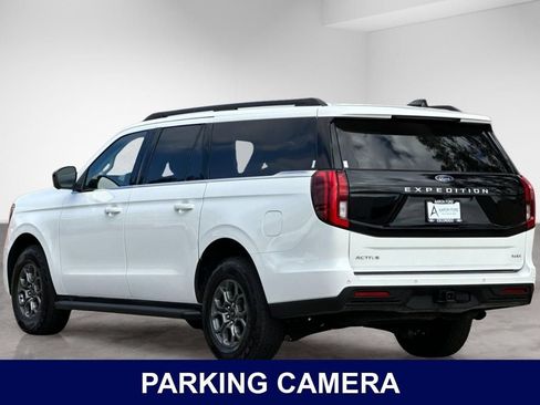 Used 2025 Ford Expedition Max Active RWD image 3