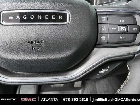 Used 2024 Jeep Wagoneer L Series II w/ Convenience Group I AWD/4WD image 11