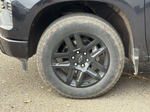 Used 2024 Chevrolet Silverado 1500 RST image 9