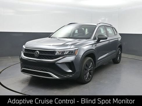 Used 2024 Volkswagen Taos S FWD image 1