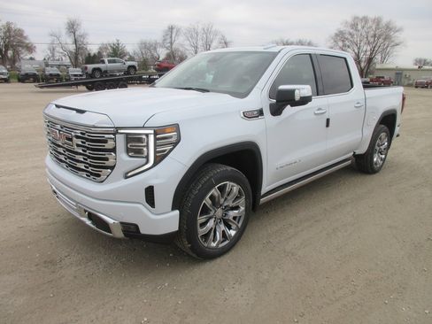 New 2026 GMC Sierra 1500 Denali image 11