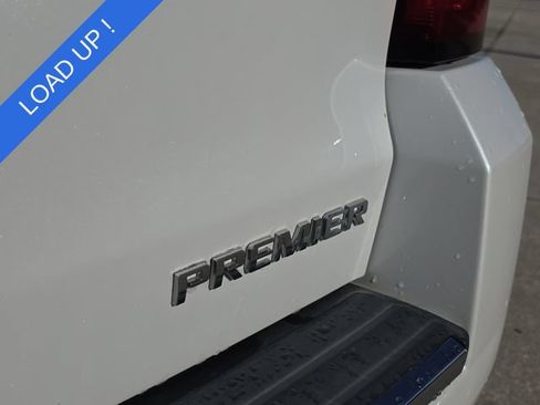 Used 2020 Chevrolet Suburban Premier w/ Premier Plus Edition AWD/4WD image 6