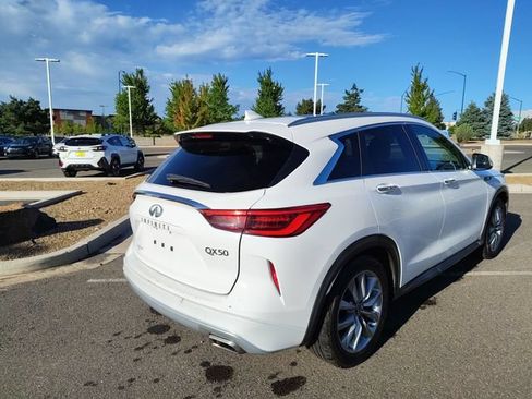 Used 2019 INFINITI QX50 Luxe FWD image 3