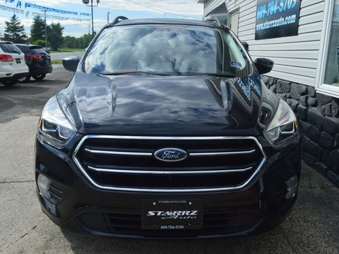 Used 2019 Ford Escape SE FWD image 8