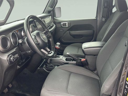Used 2022 Jeep Gladiator Sport AWD/4WD image 11