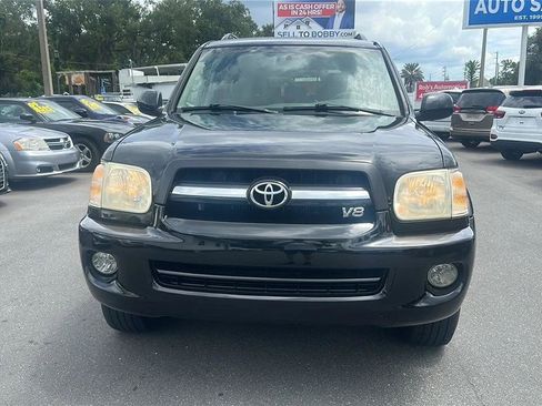 Used 2006 Toyota Sequoia SR5 AWD/4WD image 4