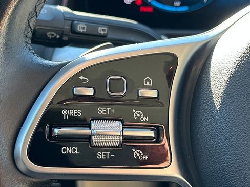 Used 2023 Mercedes-Benz GLB 250 image 20