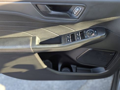 Used 2023 Ford Escape Active image 27