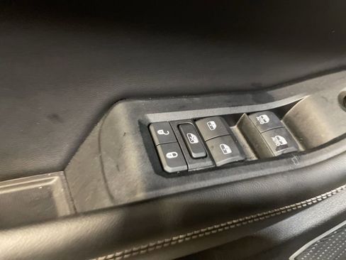 Used 2022 Jeep Grand Cherokee Limited 4xe image 16