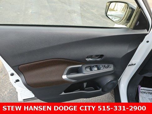 Used 2024 Nissan Kicks SR image 21